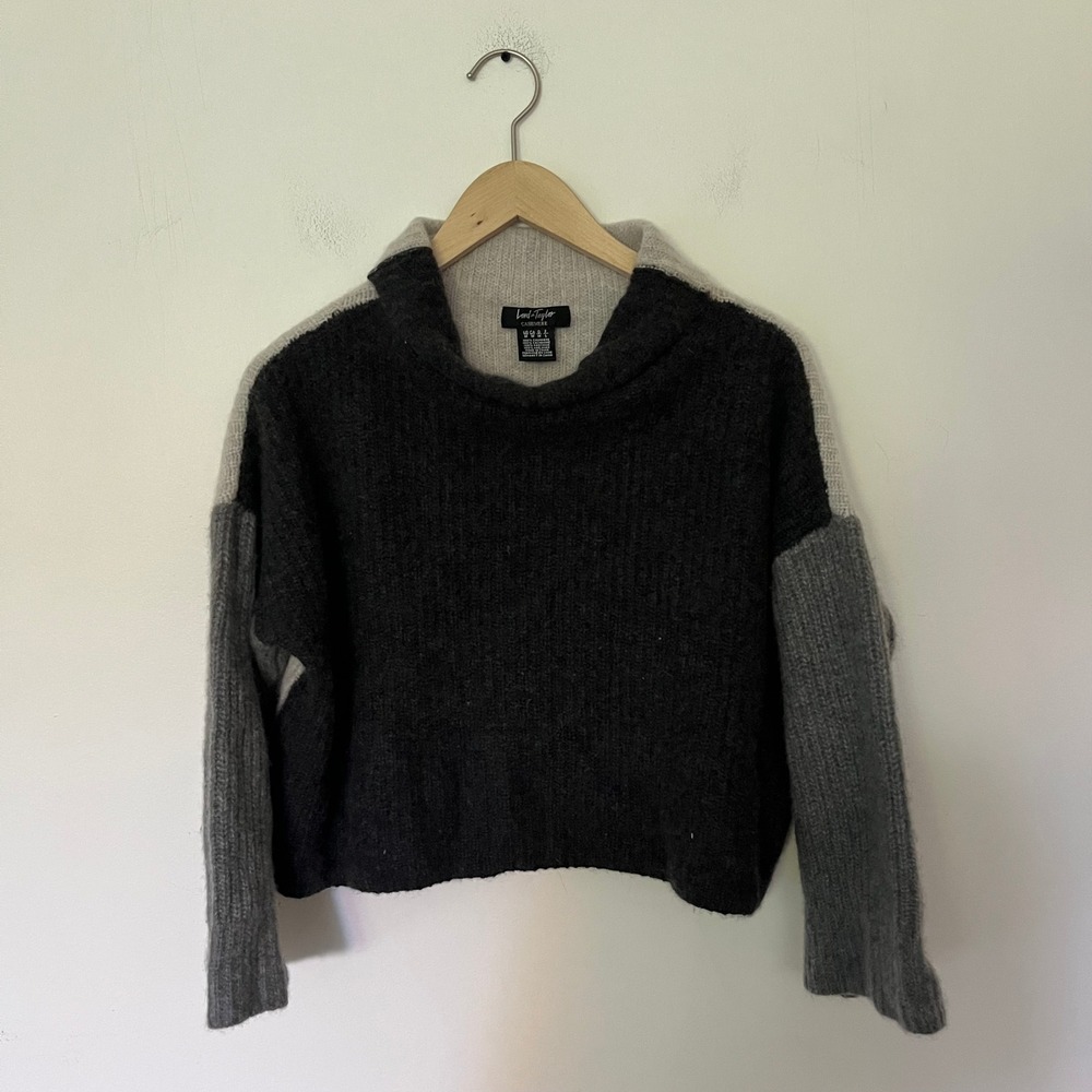 Lord & Taylor Cashmere Sweater Womens Medium Colorblock Ribbed Funnel Neck Grey